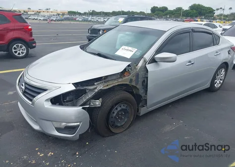 2015 Nissan Altima 2.5/2.5 S/2.5 Sl/2.5 Sv из США, поврежденный, VIN 1N4AL3AP1FN383893